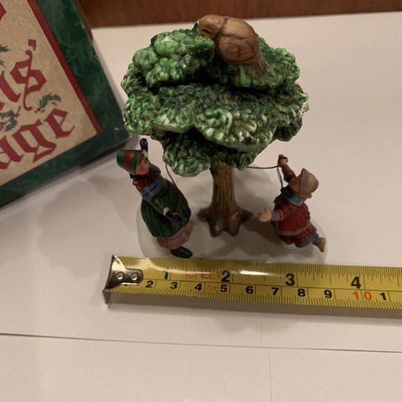 12 Days Of Dickens Village Department 56 Dept 56 A Partridge In A Pear Tree - Picture 6 of 12